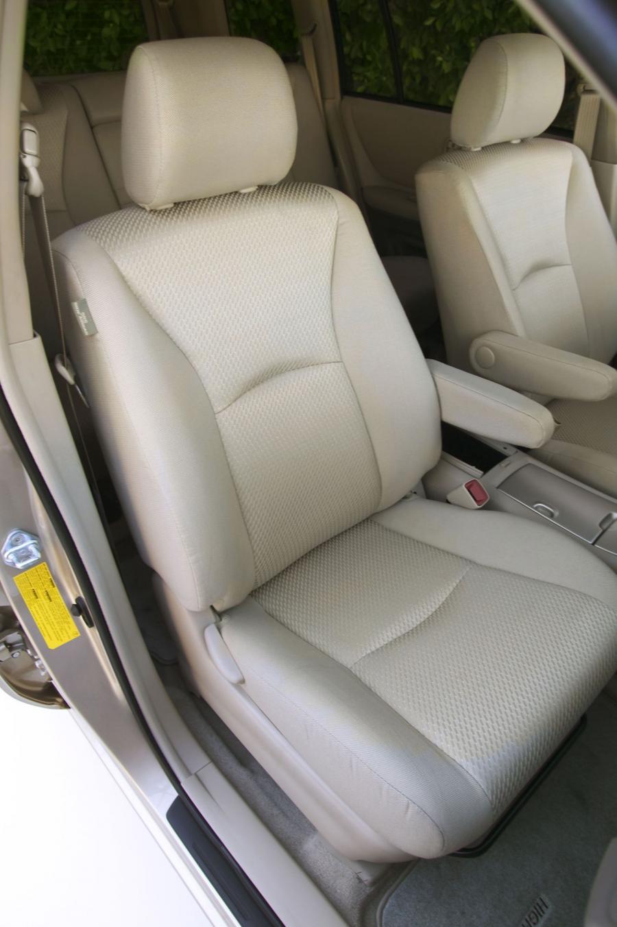  Toyota Highlander 2004 года  (фото 10 из 40)